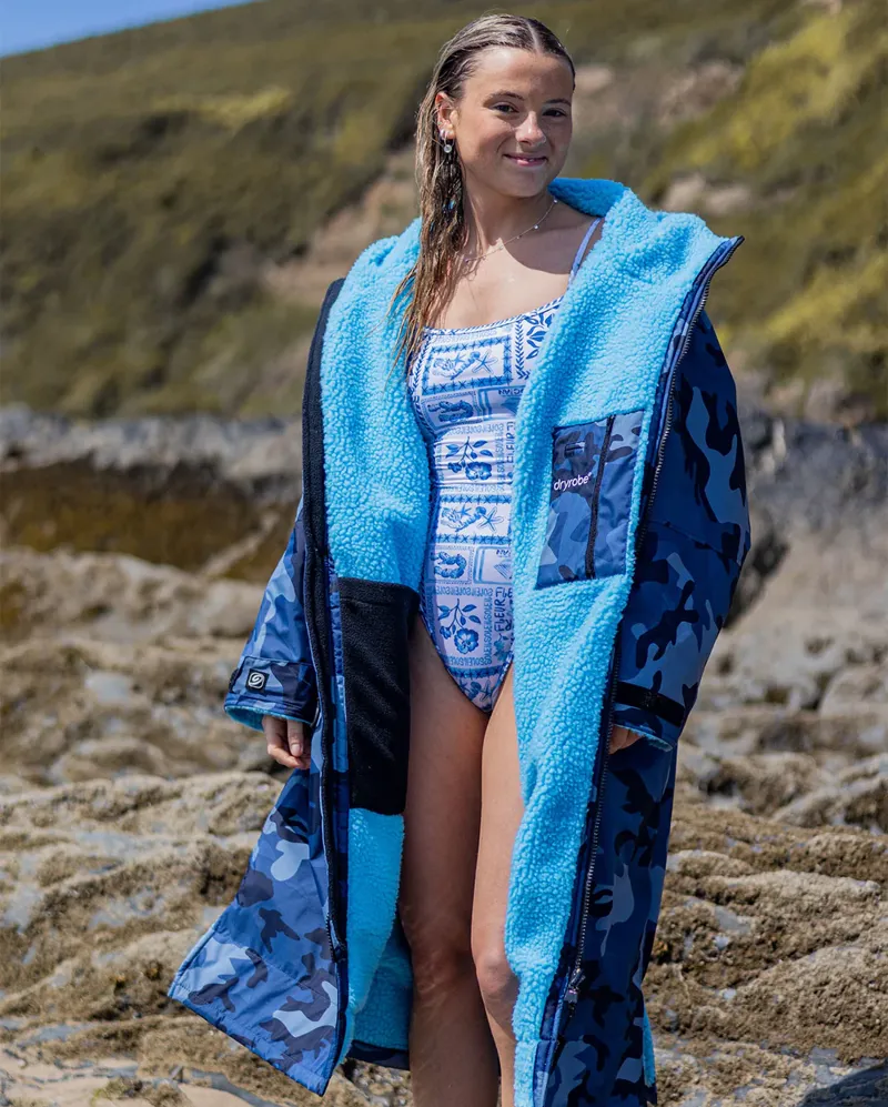 dryrobe Advance Adult Long Sleeve V3- Blue Camo/Blue