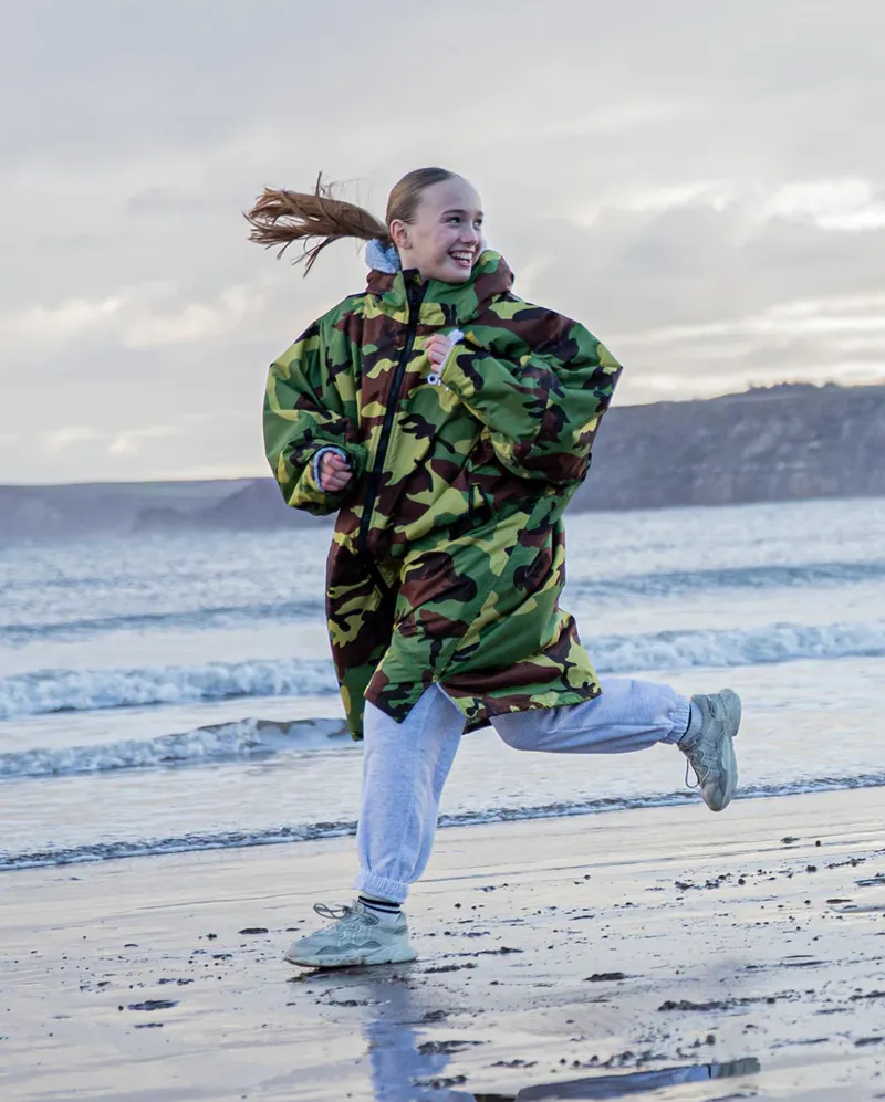 dryrobe Advance Kids Long Sleeve V3- Camo/Grey-3